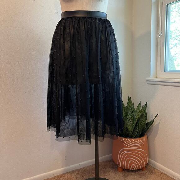 Victoria's Secret Black Semi Sheer Pleated A Line Beaded Pearl Skirt Size Large - Picture 1 of 10